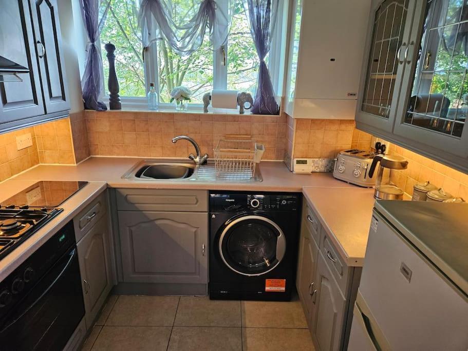 Holiday home Millbank Cottage, *